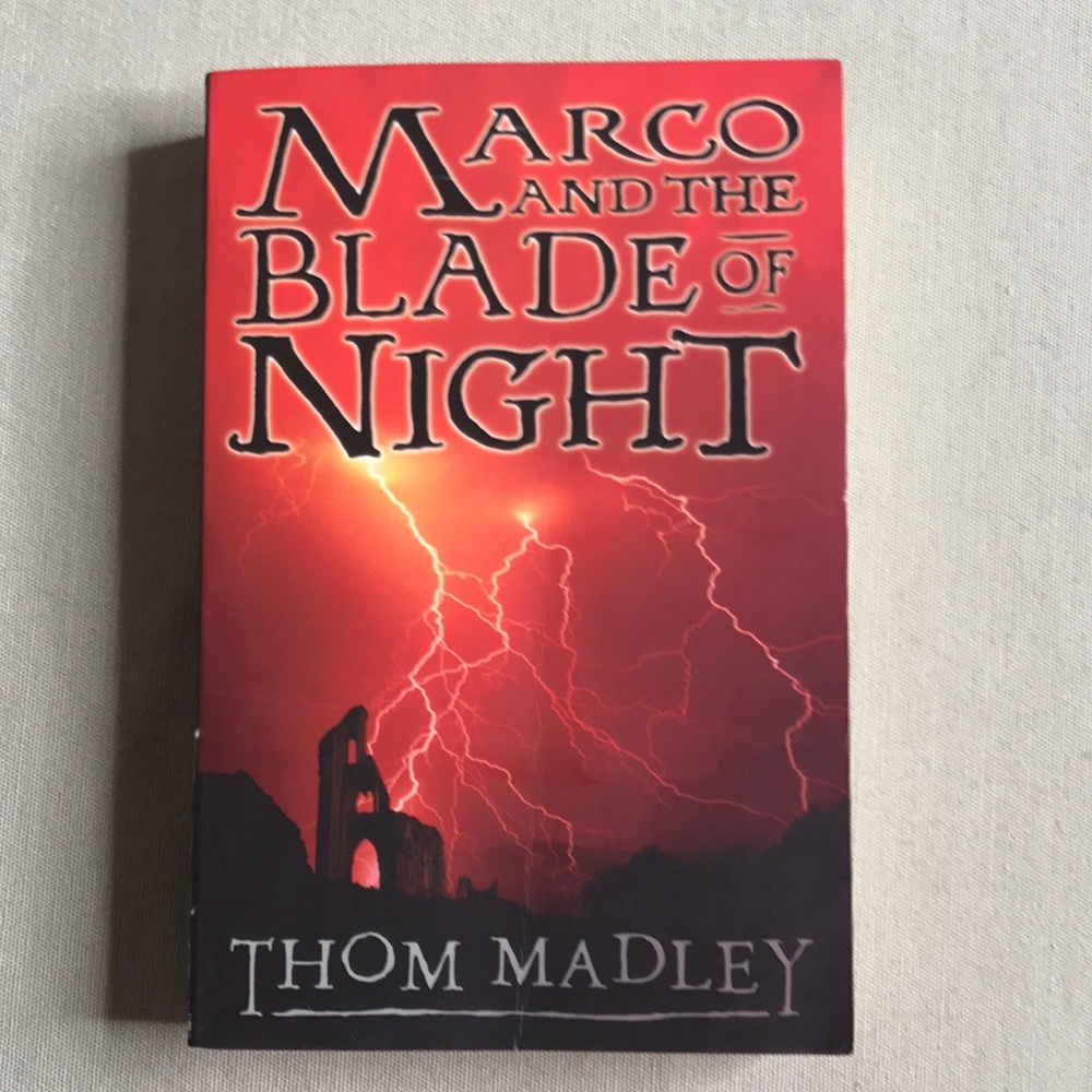 📚2/$6 Marco & the Blade of Night #2 Marco Series